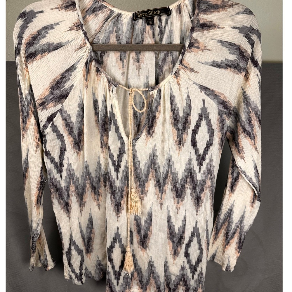 Love Stitch Womens XL Grey Tan Ikat Print Tassel Tie Peasant Top Boho Crinkle
